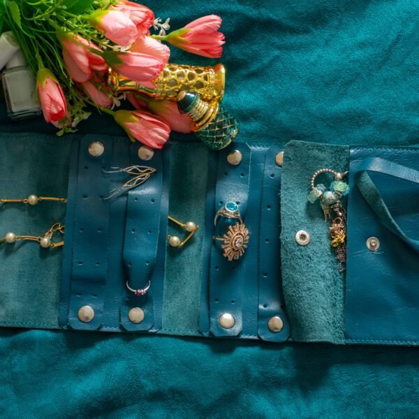 összehajtható valódi bőr ékszertartó, teal