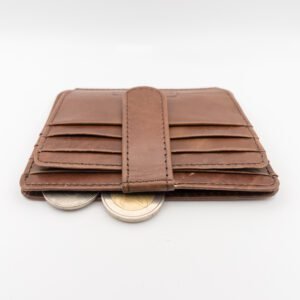 nagyméretű, sok rekeszes valódi bőr kártyatartó, világosbarna
